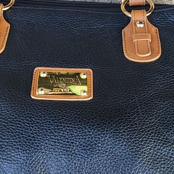 Valentina Shoulder Bag - Picture 2 of 9